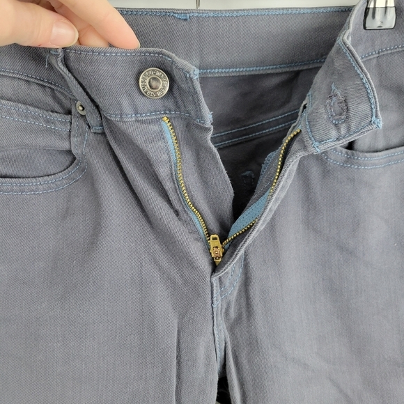 ❤️Gray Levi's pants size 27 - Picture 3 of 8